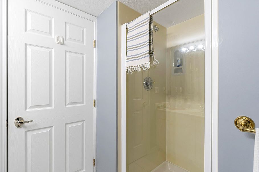 206 1150 Lynn Valley Road North Vancouver, BC - 14