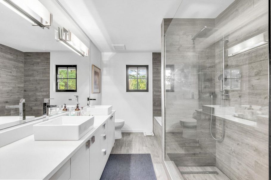 4178 Doncaster Way Vancouver, BC - 26