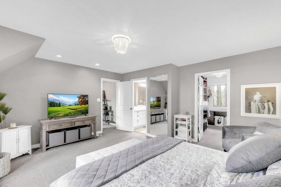 4178 Doncaster Way Vancouver, BC - 25