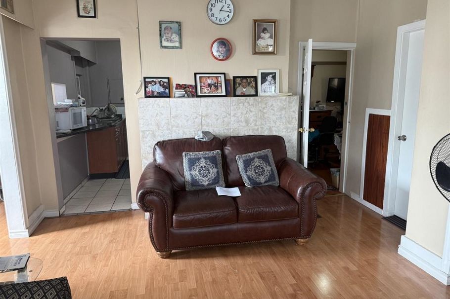 8125 St. George Street Vancouver, BC - 3