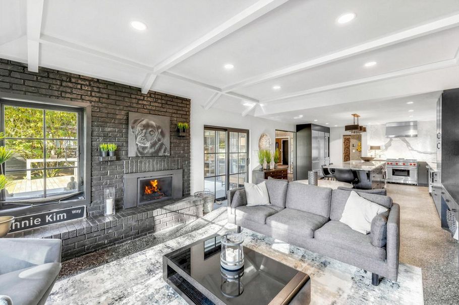 4178 Doncaster Way Vancouver, BC - 15