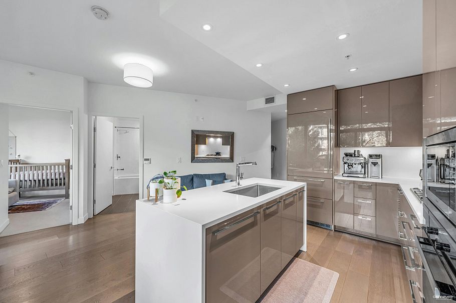 107 5189 Cambie Street Vancouver, BC - 4