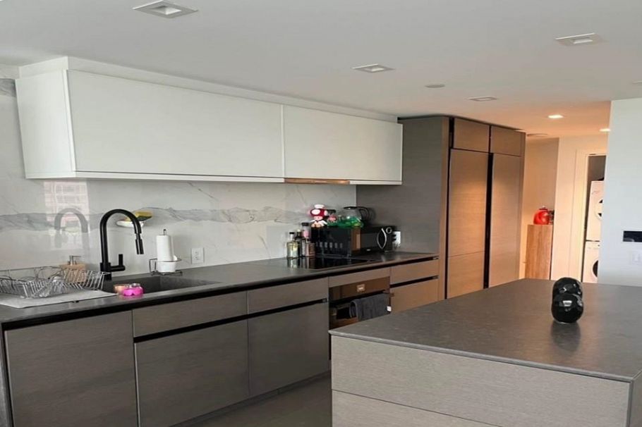 2105 620 CARDERO STREET, Vancouver BC V6G 0C7 Vancouver, BC - 2