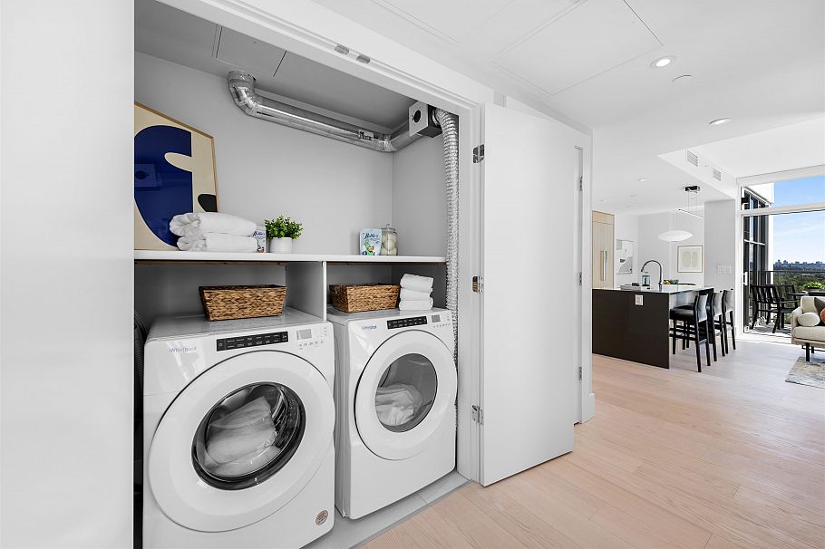 2206 3430 E Kent Avenue South Vancouver, BC - 7