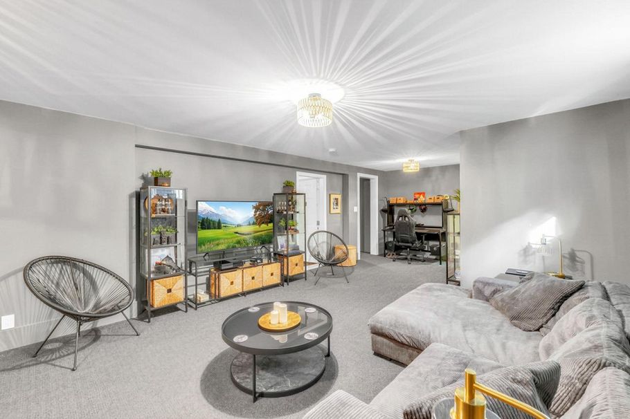 4178 Doncaster Way Vancouver, BC - 33