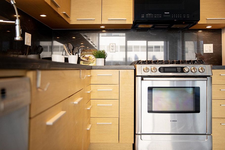 308 2528 Maple Street Vancouver, BC - 16