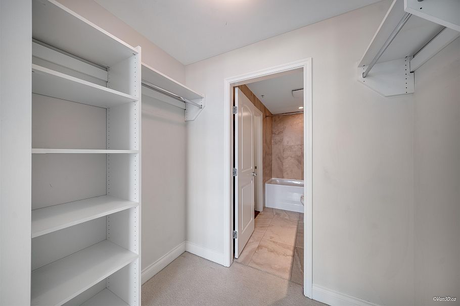 305 185 Victory Ship Way North Vancouver, BC - 18