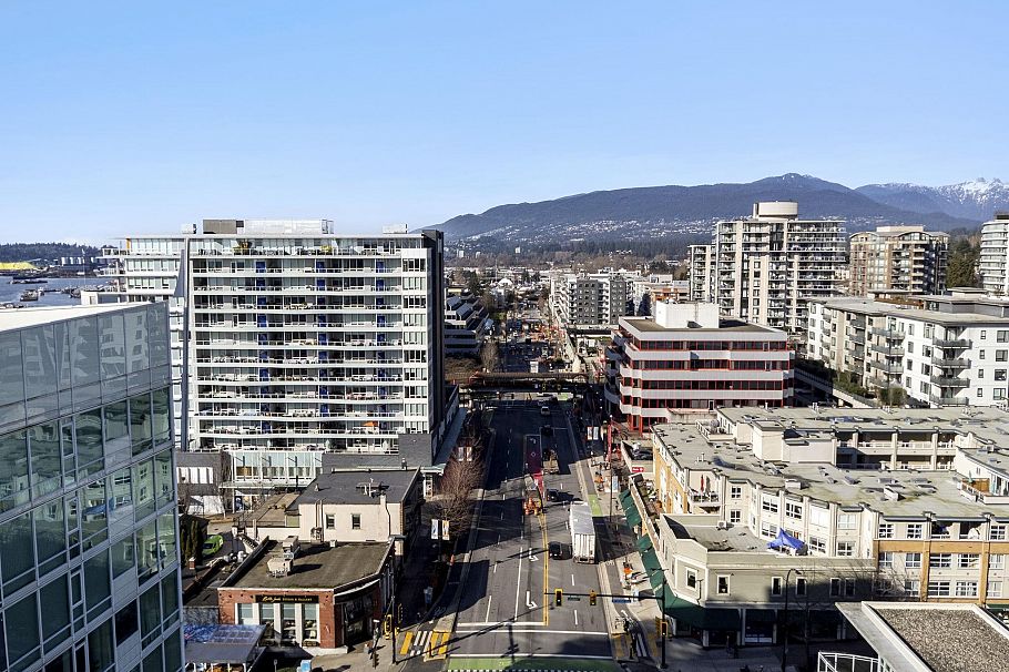 TH2 168 E Esplanade Avenue North Vancouver, BC - 36