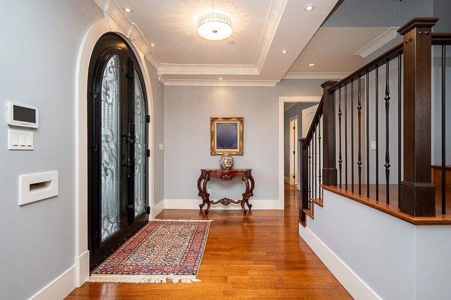 6907 Tyne Street Vancouver, BC - 2