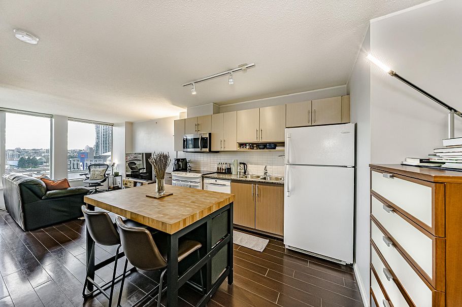 1201 550 Taylor Street Vancouver, BC - 4