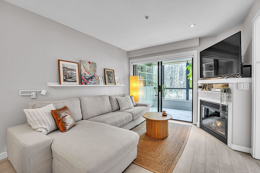 405 935 W 16th Street North Vancouver, BC - 2