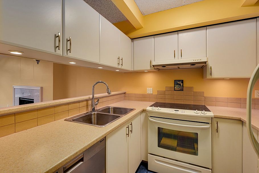 304 2256 W 7th Avenue Vancouver, BC - 9