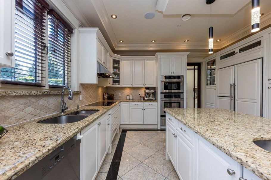 5990 Cartier Street Vancouver, BC - 12