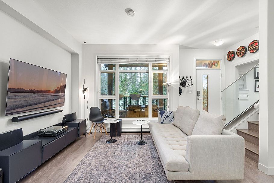 307 2135 Heritage Park Lane North Vancouver, BC - 1