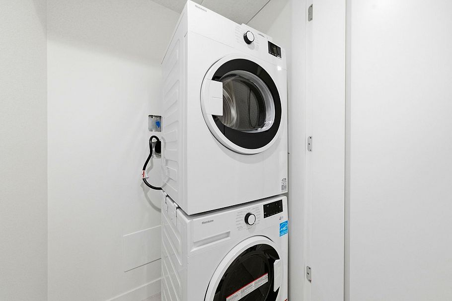 311 2803 W 4th Avenue Vancouver, BC - 21