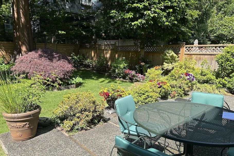 1168 Canyon Boulevard North Vancouver, BC - 34