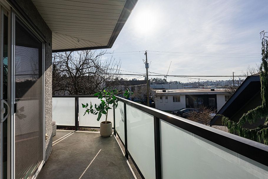 201 1429 William Street Vancouver, BC - 9