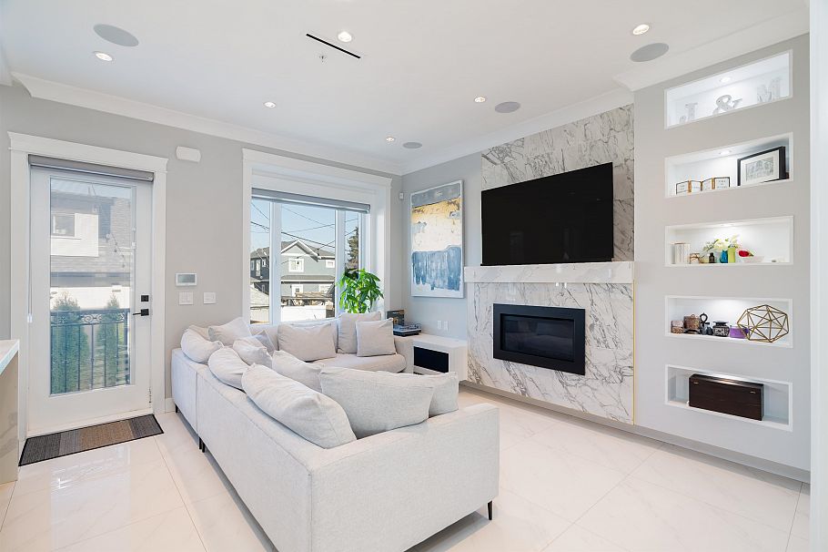 2783 E 27th Avenue Vancouver, BC - 16