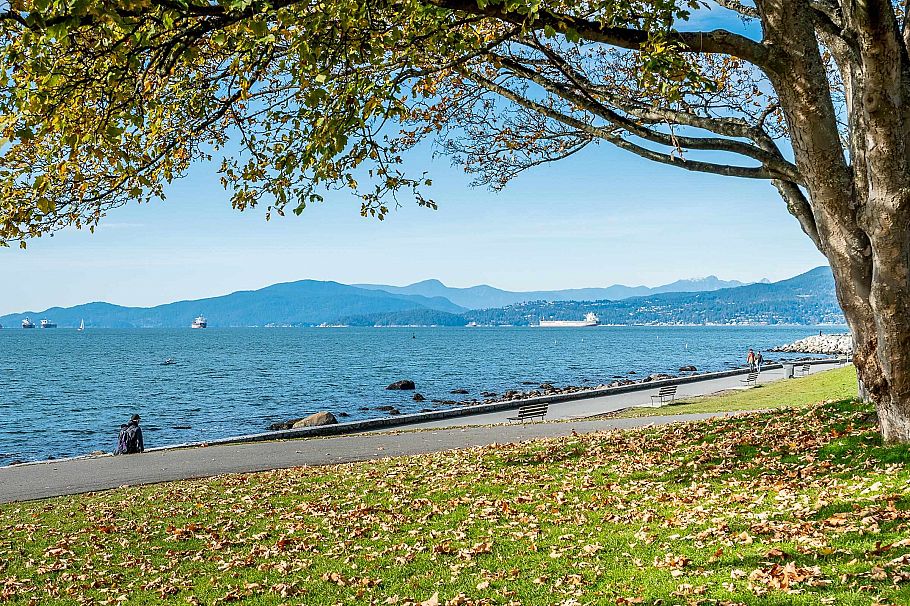 303 1345 Burnaby Street Vancouver, BC - 32