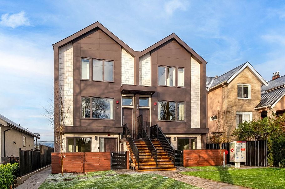 3 2667 E Pender Street Vancouver, BC - 1