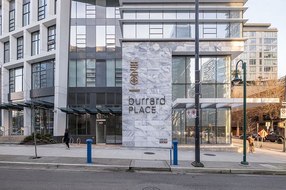 5205 1289 Hornby Street Vancouver, BC - 35