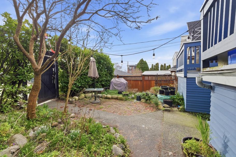 1758 Venables Street Vancouver, BC - 26