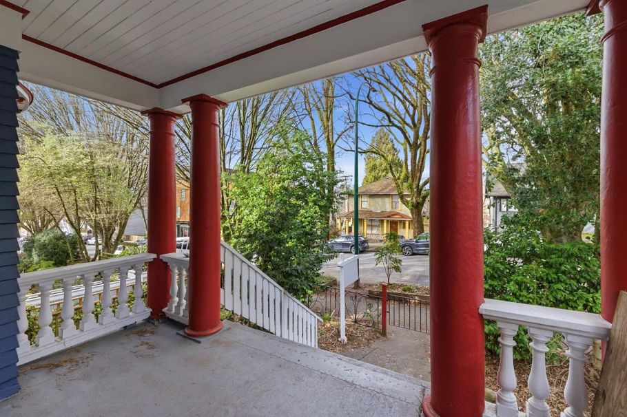 1758 Venables Street Vancouver, BC - 4