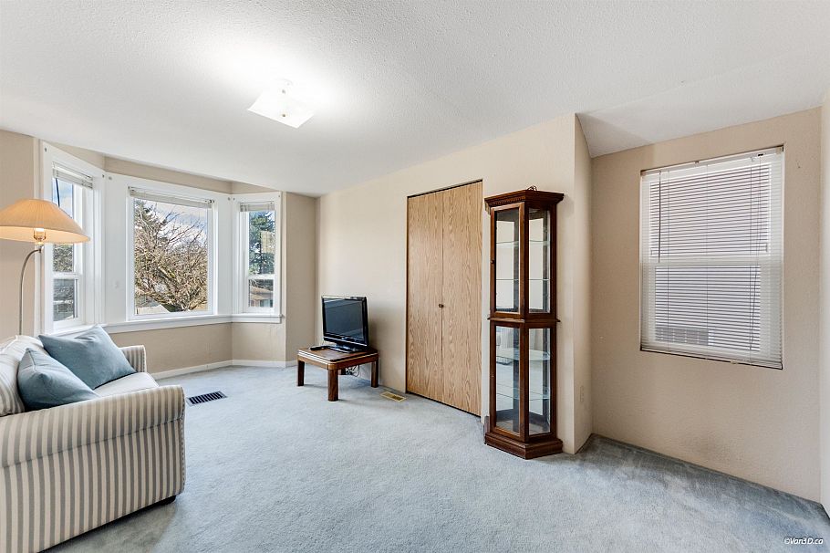 5871 Argyle Street Vancouver, BC - 10