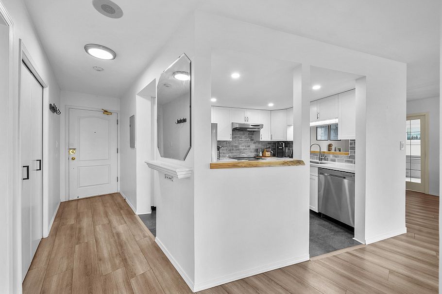 803 995 Roche Point Drive North Vancouver, BC - 5