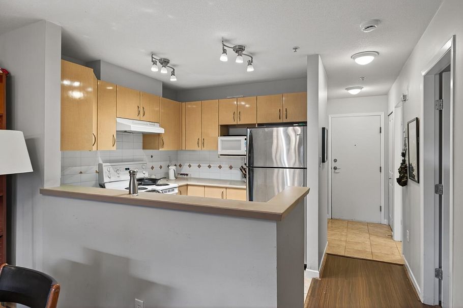 106 2983 W 4th Avenue Vancouver, BC - 8