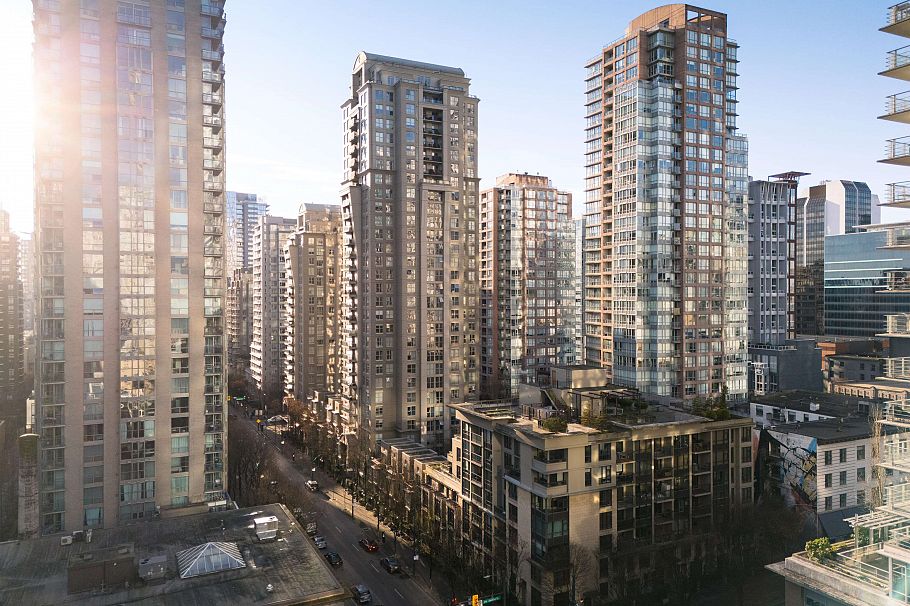 1203 969 Richards Street Vancouver, BC - 25