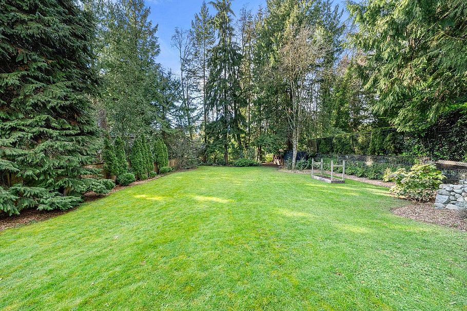 4777 Mapleridge Drive North Vancouver, BC - 19