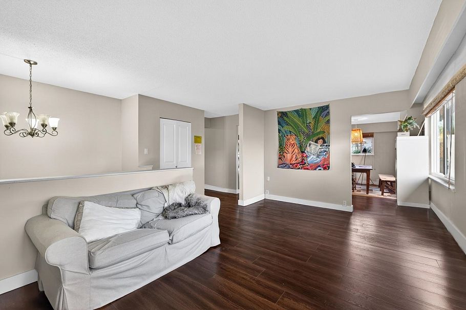 557 E 21st Avenue Vancouver, BC - 7