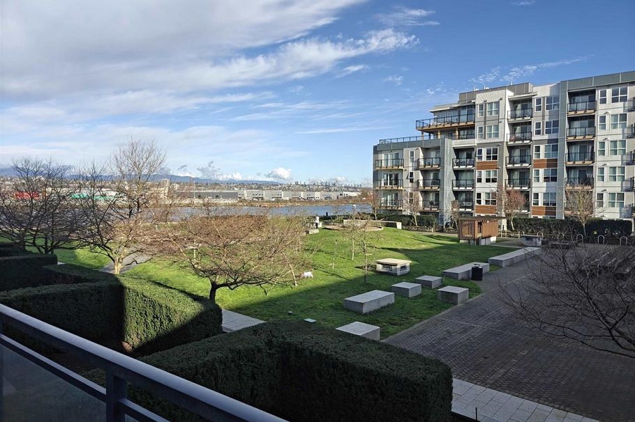 212 10155 River Drive Richmond, BC - 13