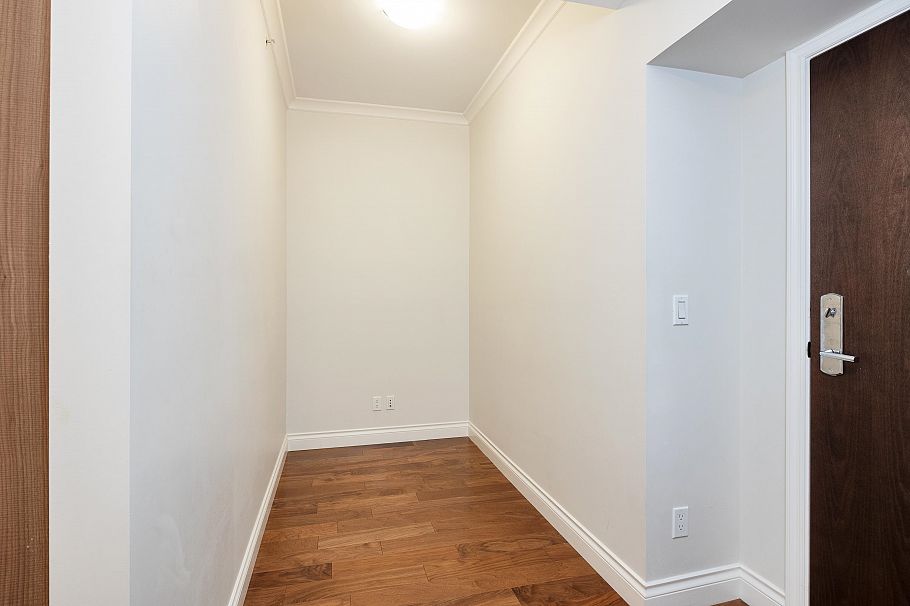 305 185 Victory Ship Way North Vancouver, BC - 19