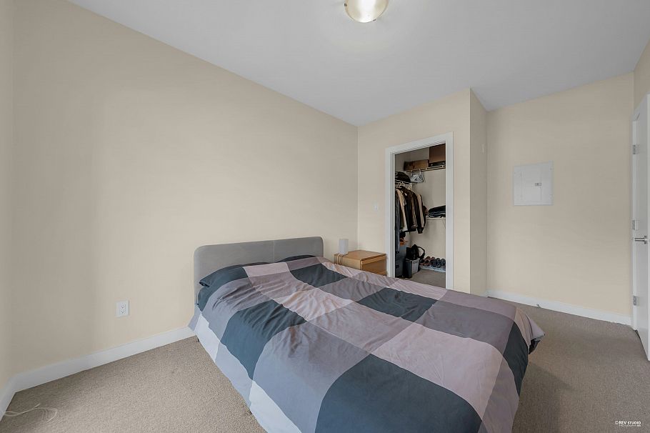 315 1330 Marine Drive North Vancouver, BC - 16