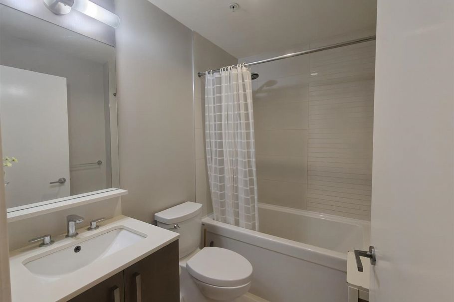 212 10155 River Drive Richmond, BC - 22