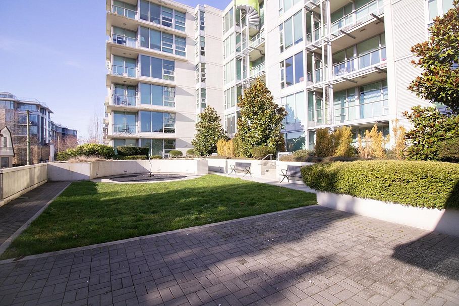 308 2528 Maple Street Vancouver, BC - 21