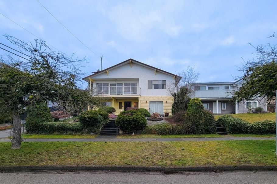 2155 Burquitlam Drive Vancouver, BC - 1