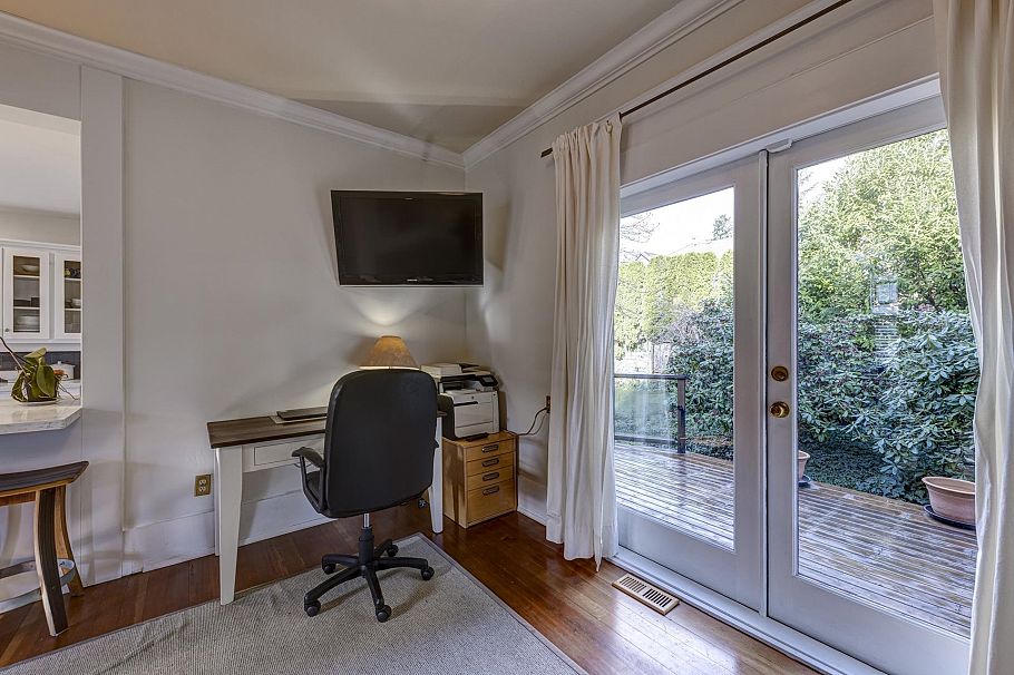 3039 St. Georges Avenue North Vancouver, BC - 13