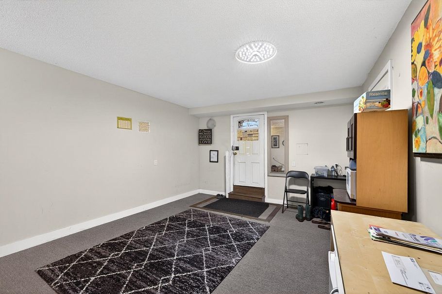 557 E 21st Avenue Vancouver, BC - 20