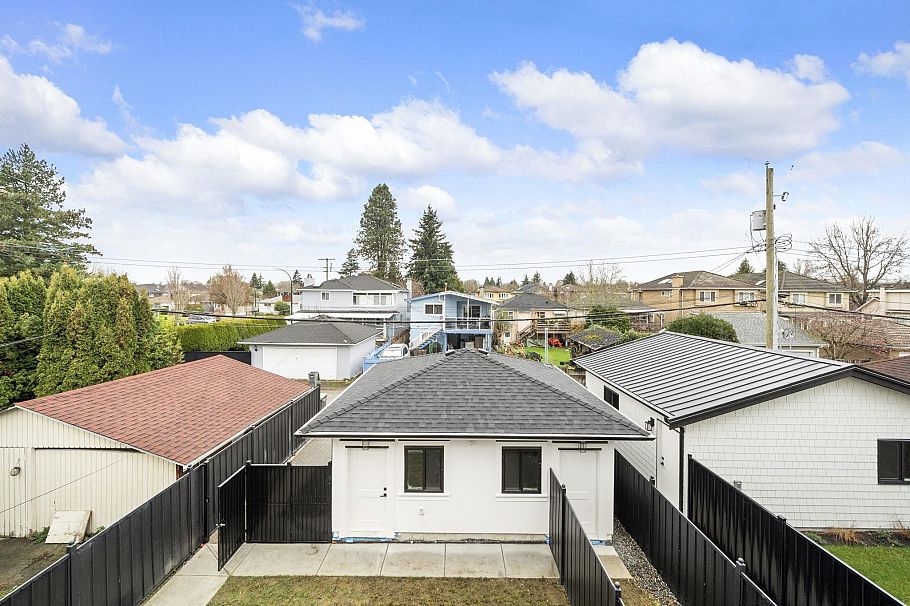 2793 W 21st Avenue Vancouver, BC - 35