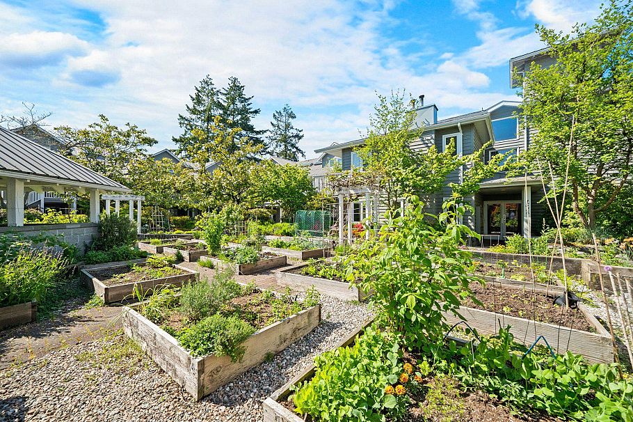 203 1538 Bowser Avenue North Vancouver, BC - 30