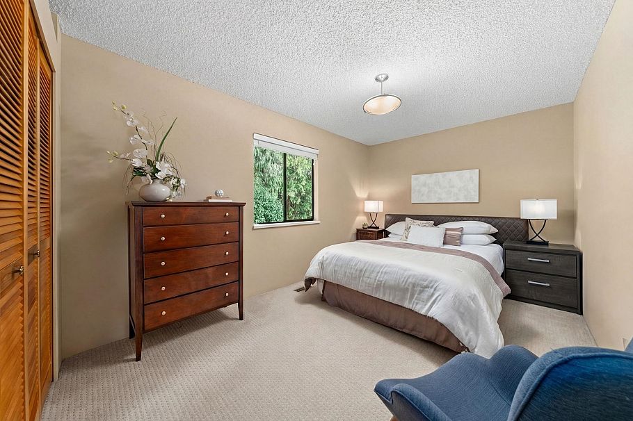 1168 Canyon Boulevard North Vancouver, BC - 27