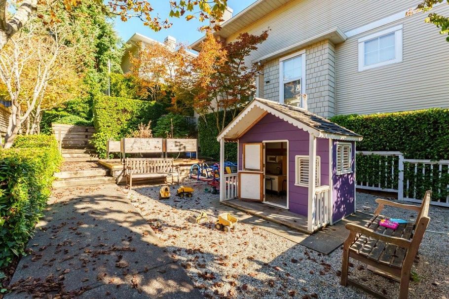 5 3588 Whitney Place Vancouver, BC - 33