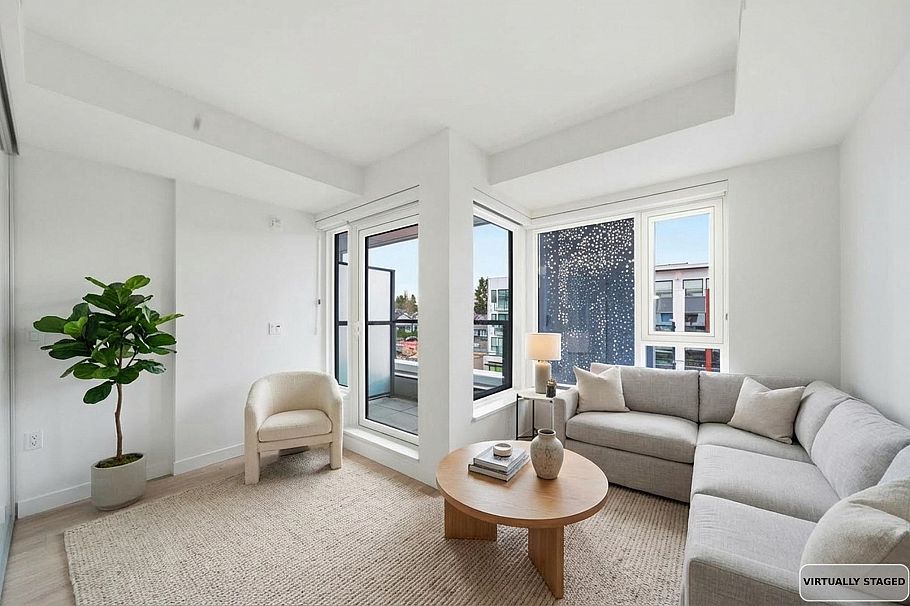 311 2803 W 4th Avenue Vancouver, BC - 1