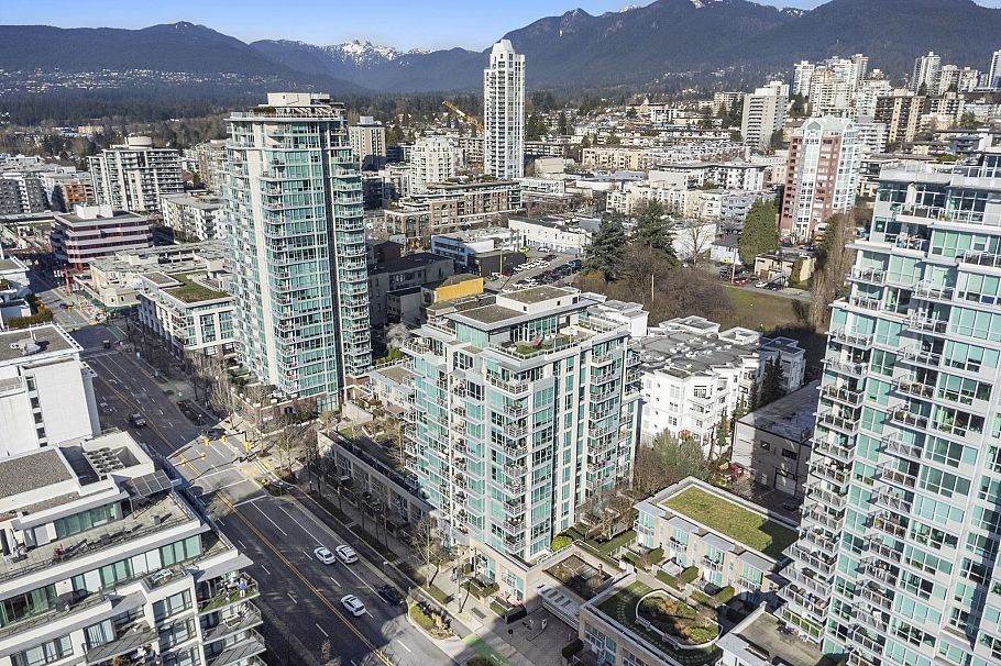 TH2 168 E Esplanade Avenue North Vancouver, BC - 34