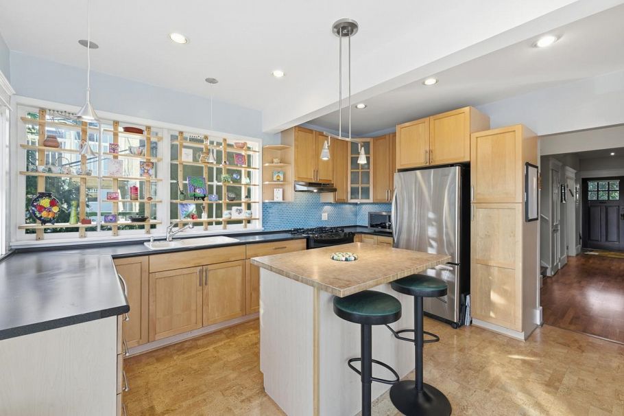 3662 Oak Street Vancouver, BC - 13