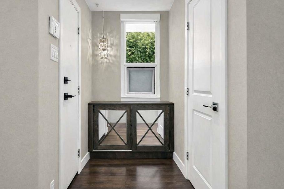 6395 Cambie Street Vancouver, BC - 6