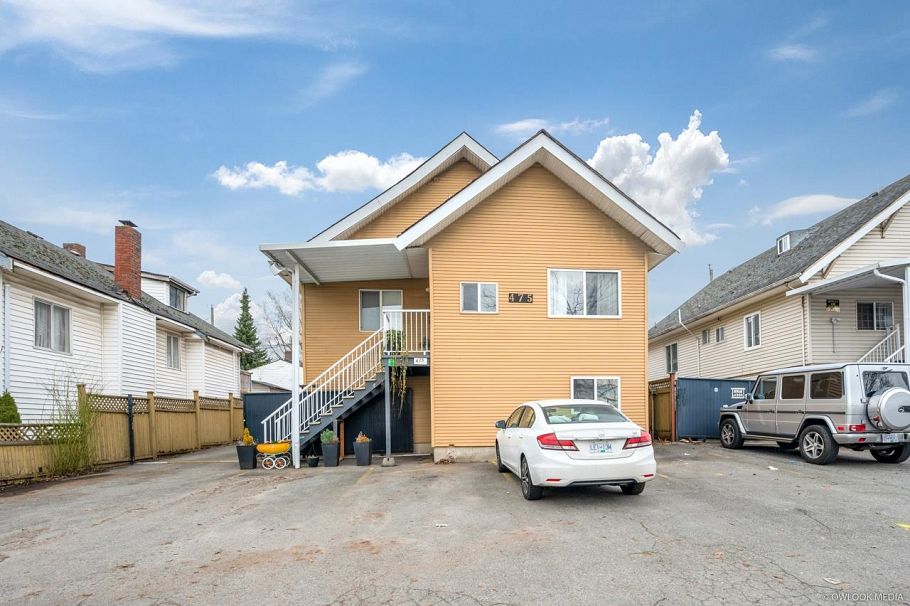 475 SE Marine Drive Vancouver, BC - 2